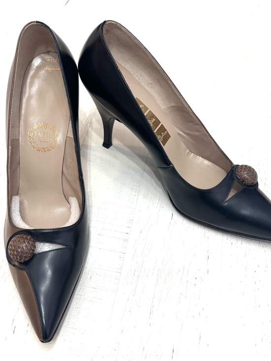 I. Miller Shoes - Vintage I. Miller 1950-60 Black Pointed Leather Pumps with Brown Button Accent